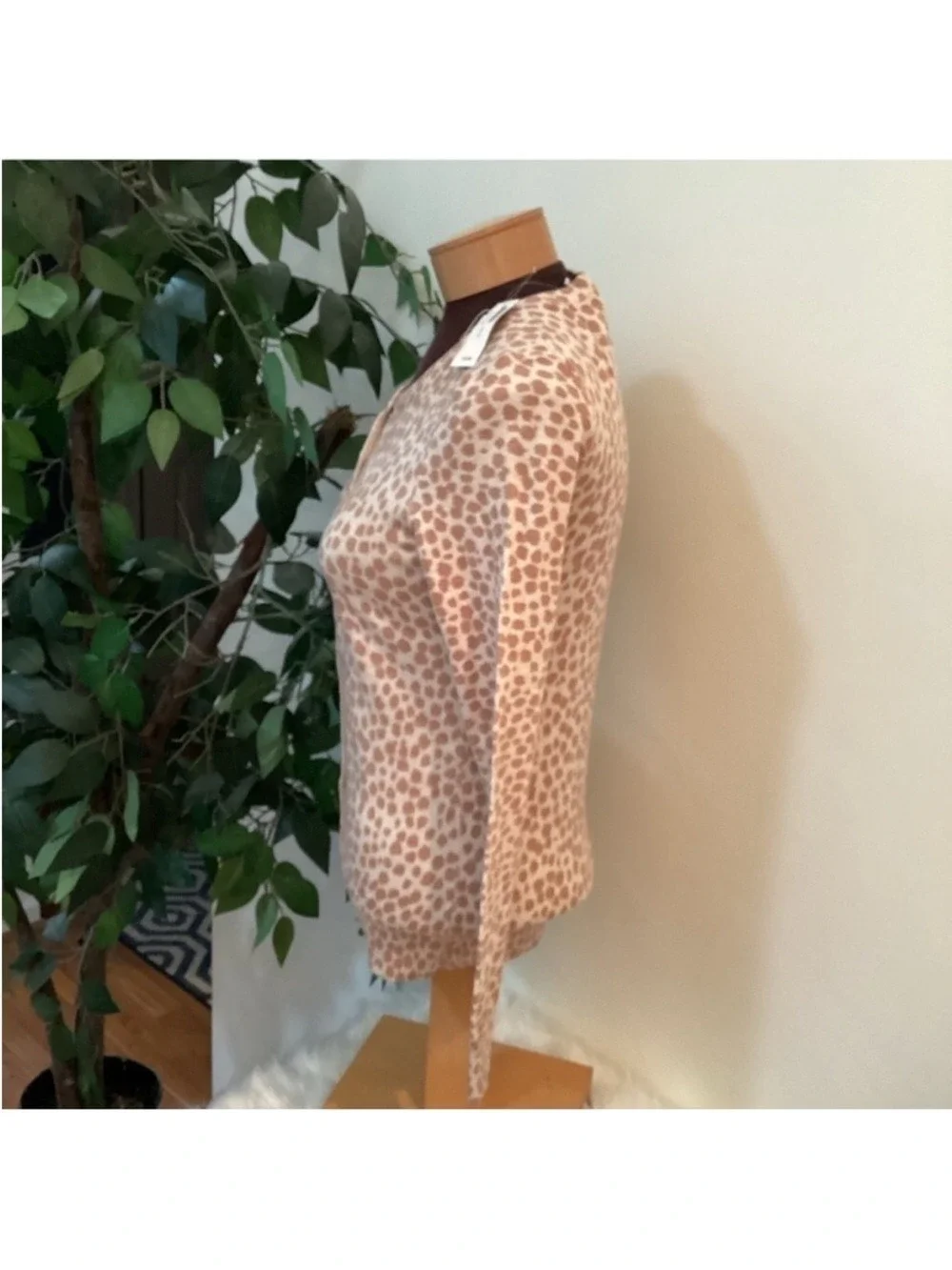 Old Navy Animal Print Cardigan Sweater Small NWT Button Front Lightweight